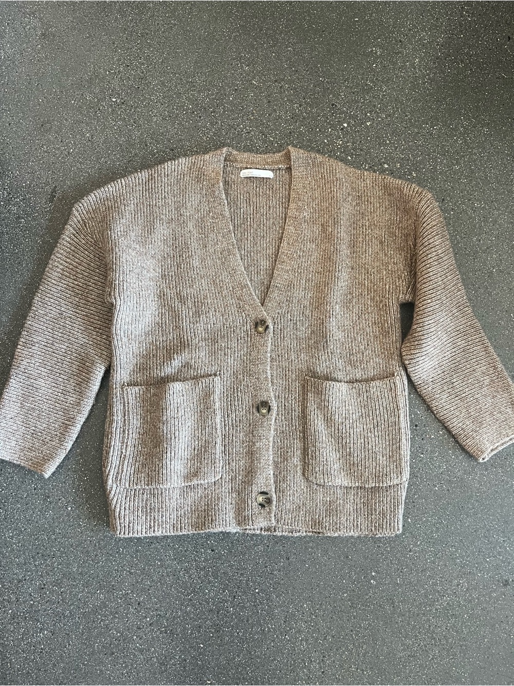 Oak + Fort Classic V-Neck Women's Cardigan Sweater